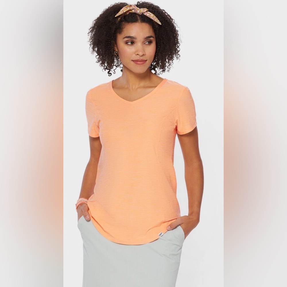 Women's Armachillo Short Sleeve V-Neck T-Shirt 👚